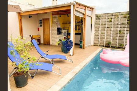 Casa à venda com 225m², 5 quartos e 4 vagas