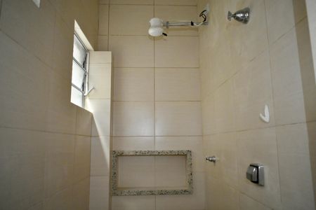 Apartamento à venda com 110m², 2 quartos e 1 vaga Apartamento à venda com 110m², 2 quartos e 1 vagaBanheiro de Serviço