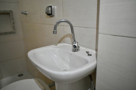Apartamento à venda com 110m², 2 quartos e 1 vaga Apartamento à venda com 110m², 2 quartos e 1 vagaBanheiro de Serviço