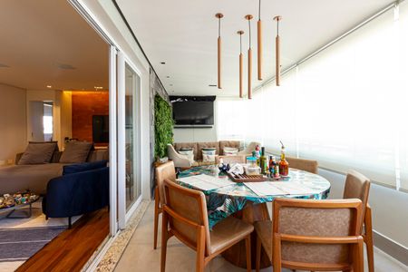 Apartamento à venda com 147m², 3 quartos e 2 vagasVaranda