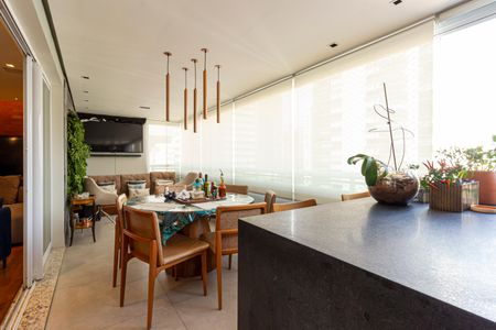 Apartamento à venda com 147m², 3 quartos e 2 vagasVaranda