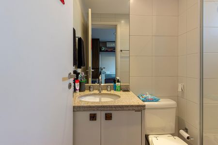 Apartamento à venda com 147m², 3 quartos e 2 vagasBanheiro da Suíte 3