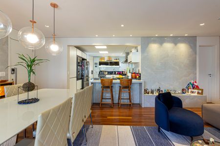 Apartamento à venda com 147m², 3 quartos e 2 vagasSala