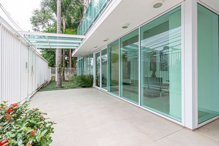 Apartamento à venda com 147m², 3 quartos e 2 vagasFachada e portaria