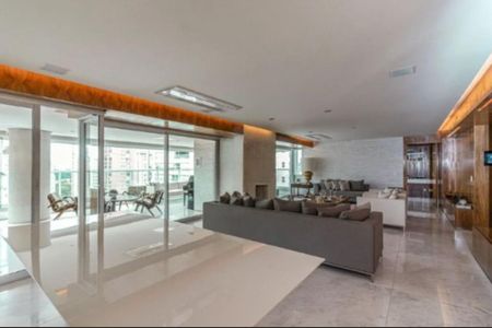 Apartamento à venda com 335m², 4 quartos e 4 vagas Apartamento à venda com 335m², 4 quartos e 4 vagasFoto 06