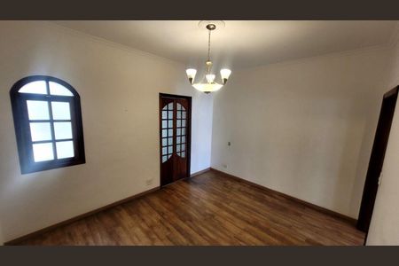 Casa à venda com 120m², 3 quartos e 2 vagas