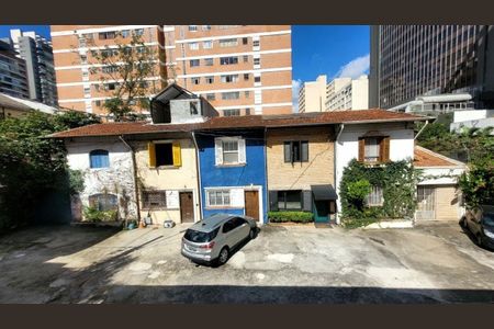 Casa à venda com 120m², 3 quartos e 2 vagas