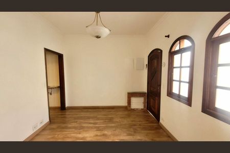 Casa à venda com 120m², 3 quartos e 2 vagas