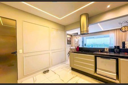 Apartamento à venda com 128m², 3 quartos e 2 vagas