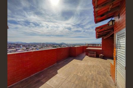 Apartamento à venda com 115m², 2 quartos e 2 vagas Apartamento à venda com 115m², 2 quartos e 2 vagasTerraço