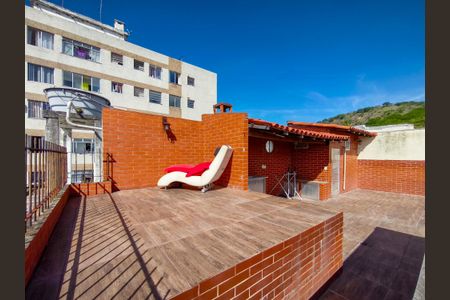 Apartamento à venda com 115m², 2 quartos e 2 vagas Apartamento à venda com 115m², 2 quartos e 2 vagasTerraço