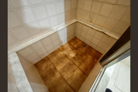 Apartamento à venda com 115m², 2 quartos e 2 vagas Apartamento à venda com 115m², 2 quartos e 2 vagasBanheiro da Suíte