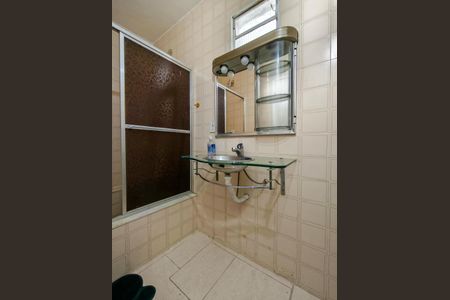 Apartamento à venda com 115m², 2 quartos e 2 vagas Apartamento à venda com 115m², 2 quartos e 2 vagasBanheiro da Suíte