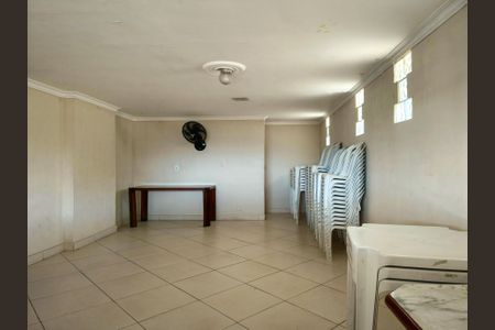 Apartamento à venda com 115m², 2 quartos e 2 vagas Apartamento à venda com 115m², 2 quartos e 2 vagasÁrea comum - Salão de festas