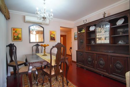 Apartamento à venda com 164m², 3 quartos e 2 vagas Apartamento à venda com 164m², 3 quartos e 2 vagasSala