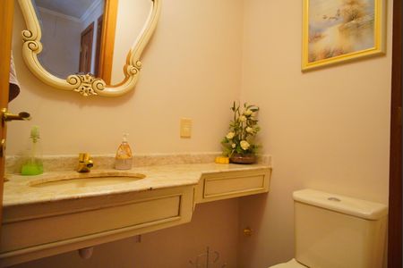 Apartamento à venda com 164m², 3 quartos e 2 vagas Apartamento à venda com 164m², 3 quartos e 2 vagasLavabo