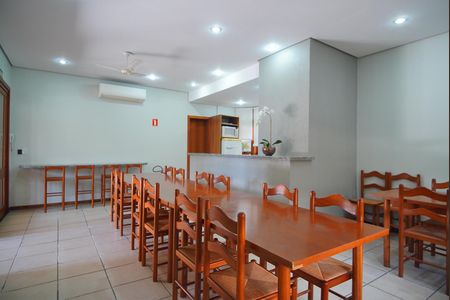 Apartamento à venda com 164m², 3 quartos e 2 vagas Apartamento à venda com 164m², 3 quartos e 2 vagasÁrea comum - Salão de festas