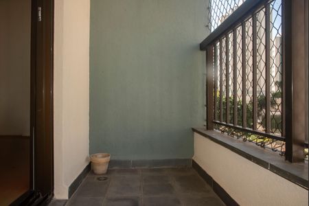 Apartamento à venda com 96m², 3 quartos e 2 vagasVaranda