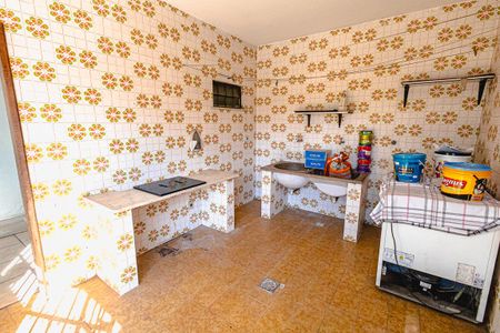 Casa à venda com 315m², 4 quartos e 6 vagas Casa à venda com 315m², 4 quartos e 6 vagasLavanderia