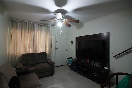 Casa à venda com 94m², 2 quartos e 1 vagaSala