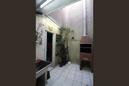 Casa à venda com 94m², 2 quartos e 1 vagaÁrea de Serviço e Churrasqueira