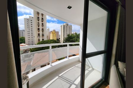 Apartamento à venda com 38m², 1 quarto e 1 vaga Apartamento à venda com 38m², 1 quarto e 1 vagaVaranda