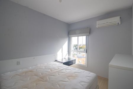 Apartamento à venda com 150m², 3 quartos e 2 vagas Apartamento à venda com 150m², 3 quartos e 2 vagasSuíte