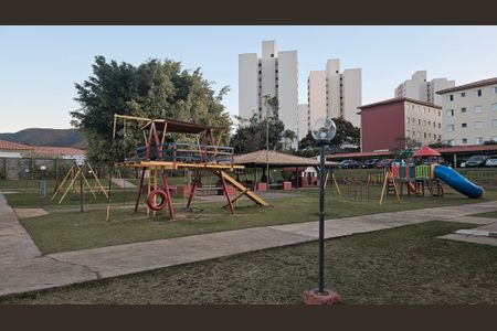 Apartamento à venda com 64m², 2 quartos e 1 vaga Apartamento à venda com 64m², 2 quartos e 1 vagaÁrea comum - Playground