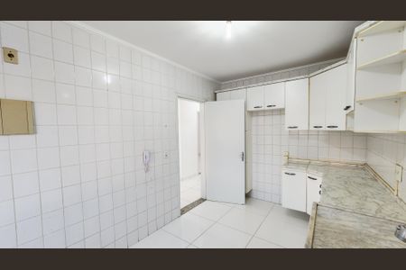 Apartamento à venda com 64m², 2 quartos e 1 vaga Apartamento à venda com 64m², 2 quartos e 1 vagaCozinha e Área de Serviço
