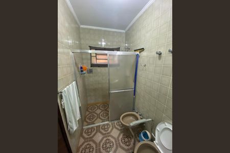 Casa à venda com 250m², 5 quartos e 5 vagasBanheiro 