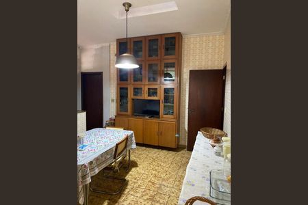 Casa à venda com 250m², 5 quartos e 5 vagasCozinha