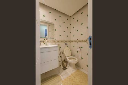 Apartamento à venda com 140m², 4 quartos e 2 vagas Apartamento à venda com 140m², 4 quartos e 2 vagasBanheiro social