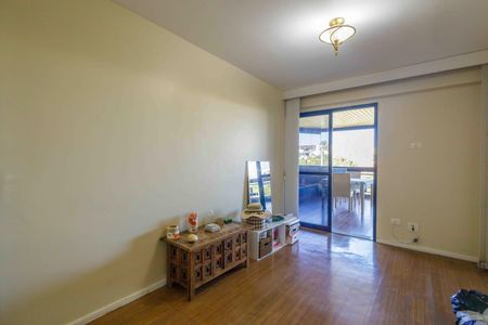 Apartamento à venda com 140m², 4 quartos e 2 vagas Apartamento à venda com 140m², 4 quartos e 2 vagasQuarto 1