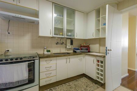 Apartamento à venda com 140m², 4 quartos e 2 vagas Apartamento à venda com 140m², 4 quartos e 2 vagasCozinha