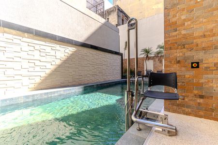 Studio à venda com 28m², 1 quarto e sem vagaPiscina