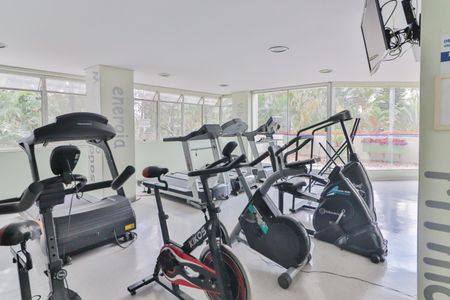 Apartamento à venda com 67m², 2 quartos e 1 vaga Apartamento à venda com 67m², 2 quartos e 1 vagaÁrea comum - Academia