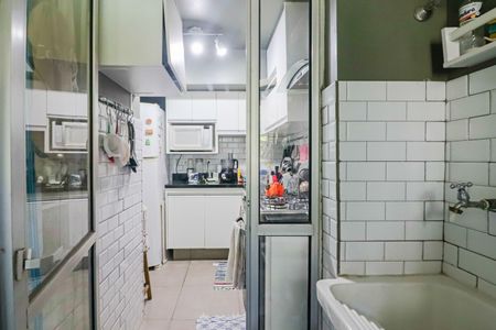 Apartamento à venda com 67m², 2 quartos e 1 vaga Apartamento à venda com 67m², 2 quartos e 1 vagaCozinha e Área de Serviço
