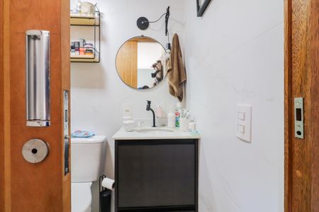 Apartamento à venda com 67m², 2 quartos e 1 vaga Apartamento à venda com 67m², 2 quartos e 1 vagaBanheiro da Suíte