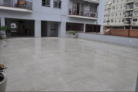 Apartamento à venda com 69m², 2 quartos e 1 vagaÁrea comum