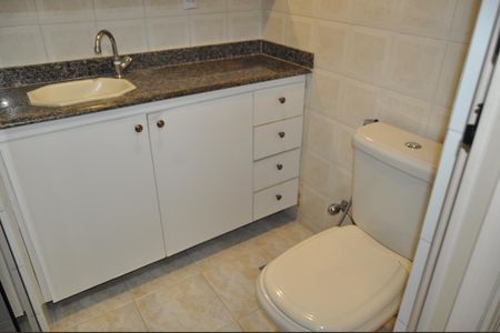 Apartamento à venda com 69m², 2 quartos e 1 vagaBanheiro 2