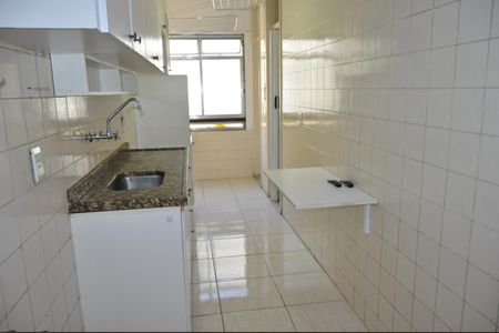 Apartamento à venda com 69m², 2 quartos e 1 vagaCozinha