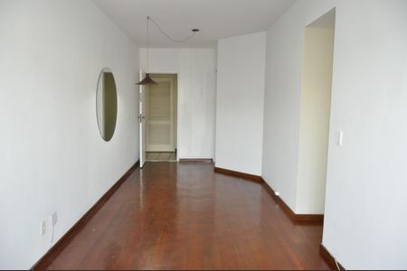 Apartamento à venda com 69m², 2 quartos e 1 vagaSala