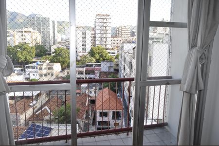 Apartamento à venda com 69m², 2 quartos e 1 vagaVaranda da Sala