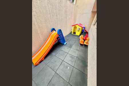 Apartamento à venda com 89m², 3 quartos e 2 vagas Apartamento à venda com 89m², 3 quartos e 2 vagasÁrea comum - Playground