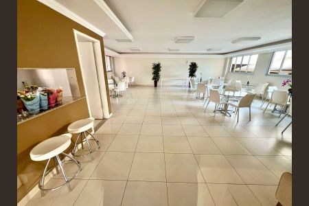 Apartamento à venda com 89m², 3 quartos e 2 vagas Apartamento à venda com 89m², 3 quartos e 2 vagasÁrea comum - Salão de festas