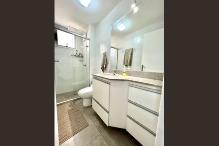 Apartamento à venda com 89m², 3 quartos e 2 vagas Apartamento à venda com 89m², 3 quartos e 2 vagasBanheiro Social