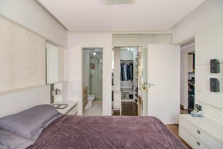 Apartamento à venda com 85m², 3 quartos e 2 vagas Apartamento à venda com 85m², 3 quartos e 2 vagasSuíte