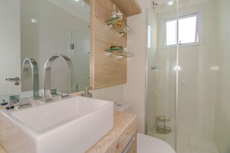 Apartamento à venda com 85m², 3 quartos e 2 vagas Apartamento à venda com 85m², 3 quartos e 2 vagasBanheiro Social