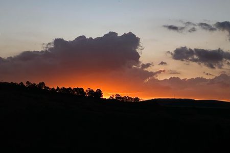 Casa de condomínio à venda com 500m², 3 quartos e 4 vagas Casa de condomínio à venda com 500m², 3 quartos e 4 vagasVista Quintal