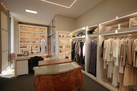 Casa de condomínio à venda com 500m², 3 quartos e 4 vagasCloset da Suíte master